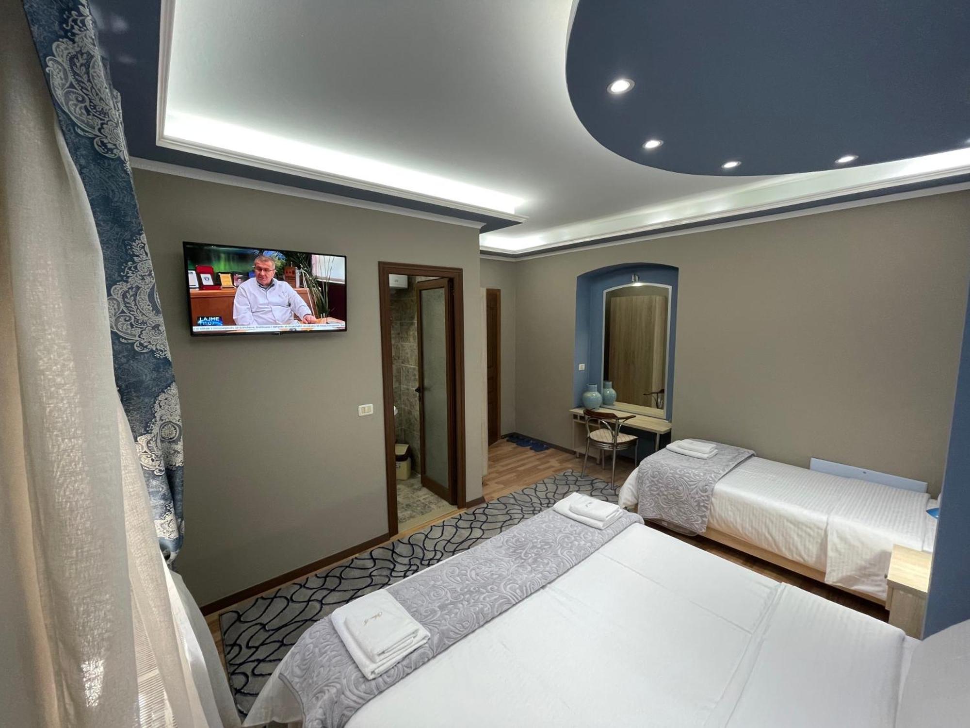 Vila A Hotel 科尔察 外观 照片